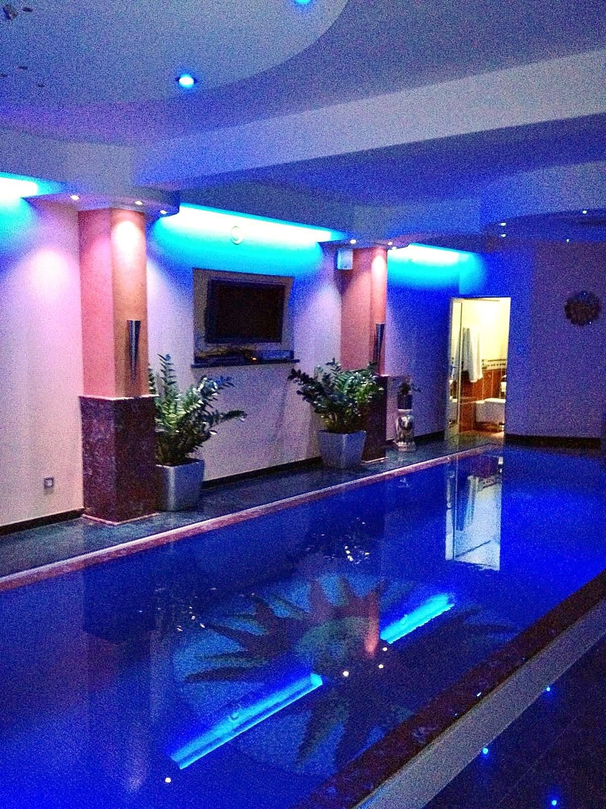 Bečići'de Satılık Lüks Villa — Karadağ