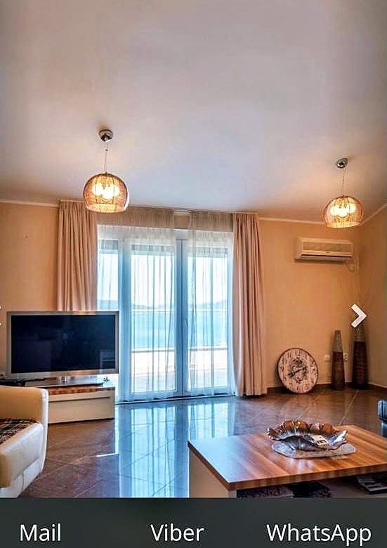 Pržno'da Deniz Manzaralı, Ferah ve Lüks Bir Dubleks Daire — Karadağ