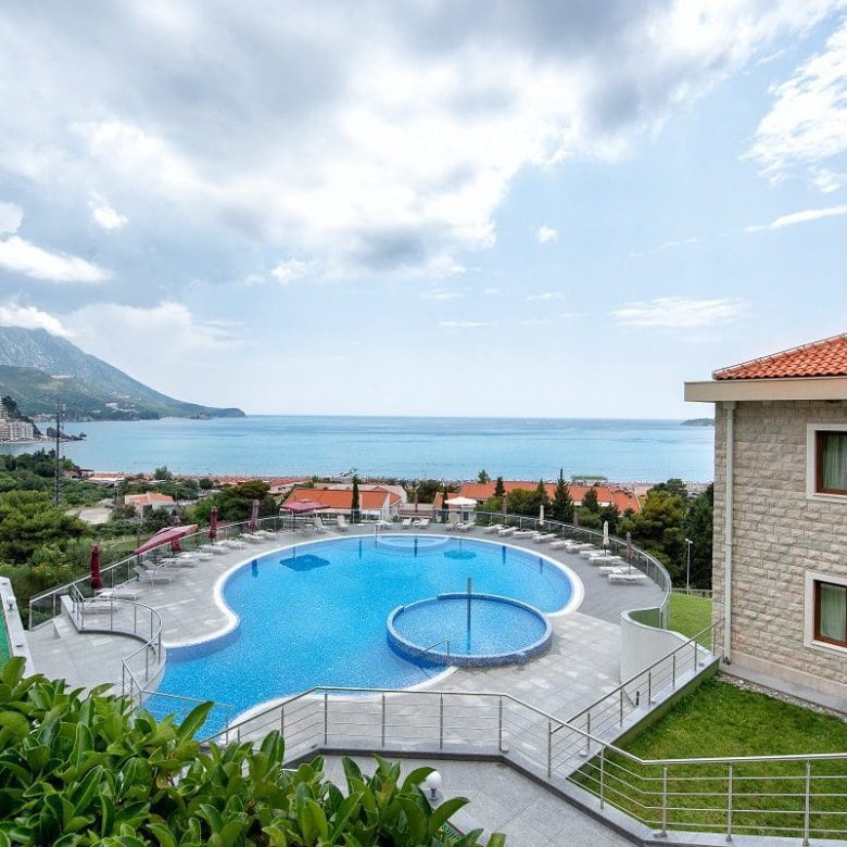 A Premium Apartment in a Complex with a Pool — Montenegro