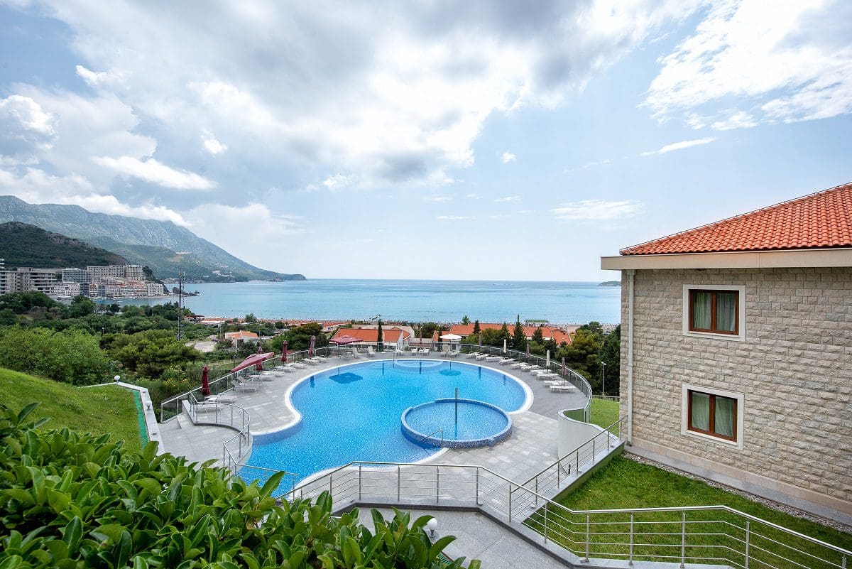 A Premium Apartment in a Complex with a Pool — Montenegro
