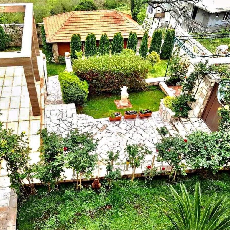 Bečići'de Satılık Lüks Villa — Karadağ