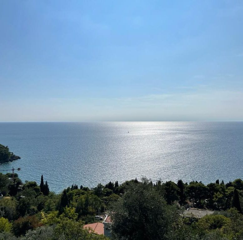 Stunning Seaside Property in the Suburbs of Bar — Montenegro