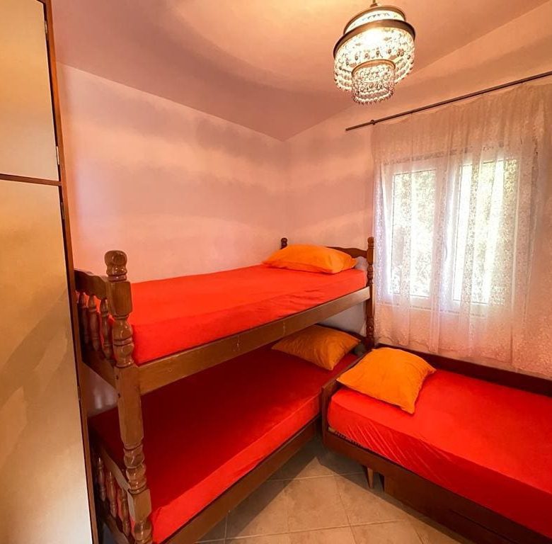Charming Seaside Apartment in Sutomore — Montenegro