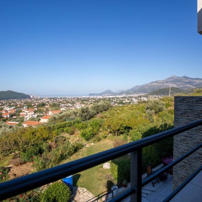 Elegant Residence in Tomba-Bar — Montenegro