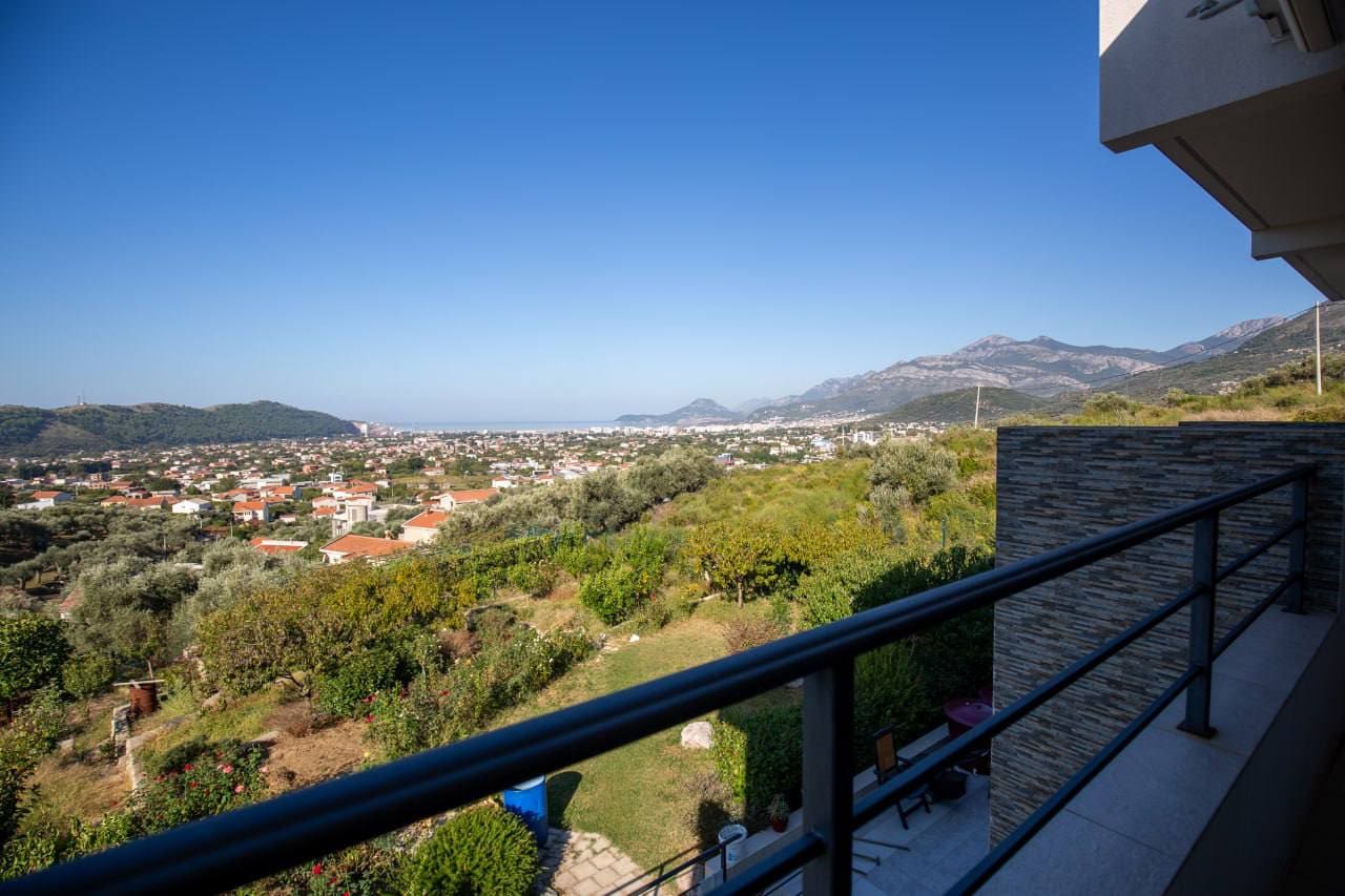 Elegant Residence in Tomba-Bar — Montenegro
