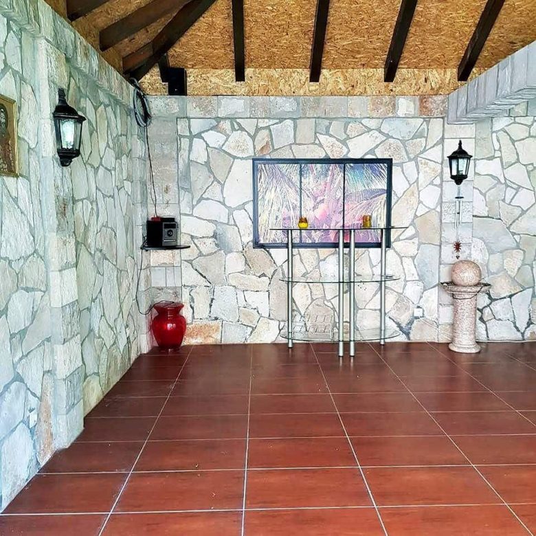 Bečići'de Satılık Lüks Villa — Karadağ