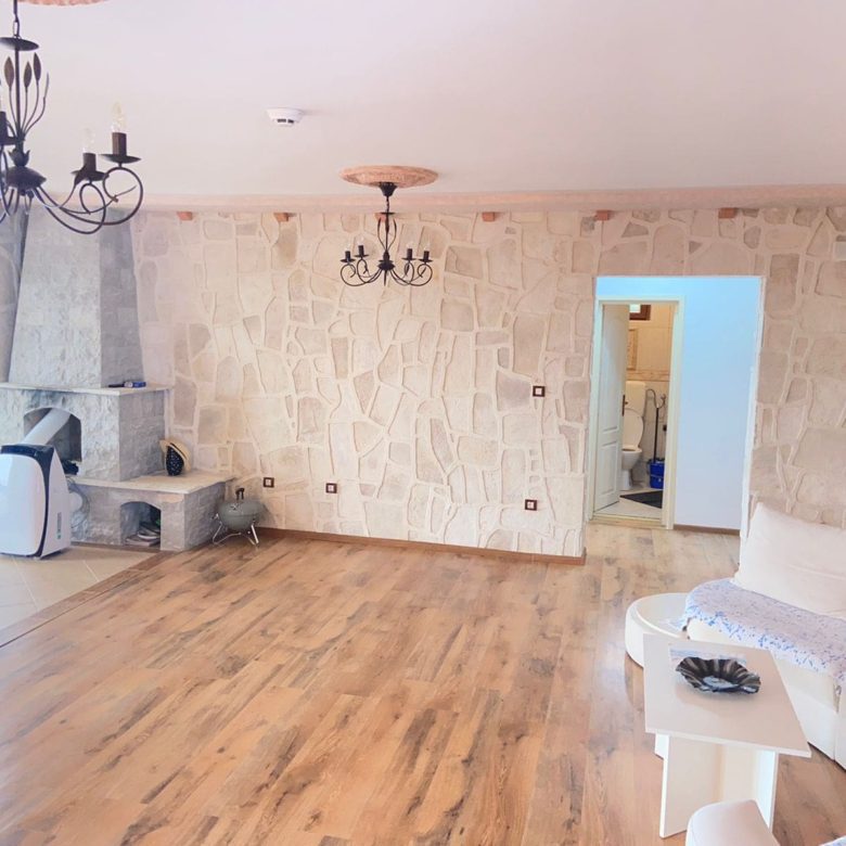Petrovac'ta Havuzlu Lüks Villa — Karadağ