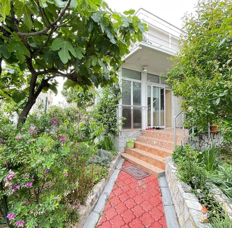 Charmantes Haus in Susanj-Bar zu verkaufen — Montenegro