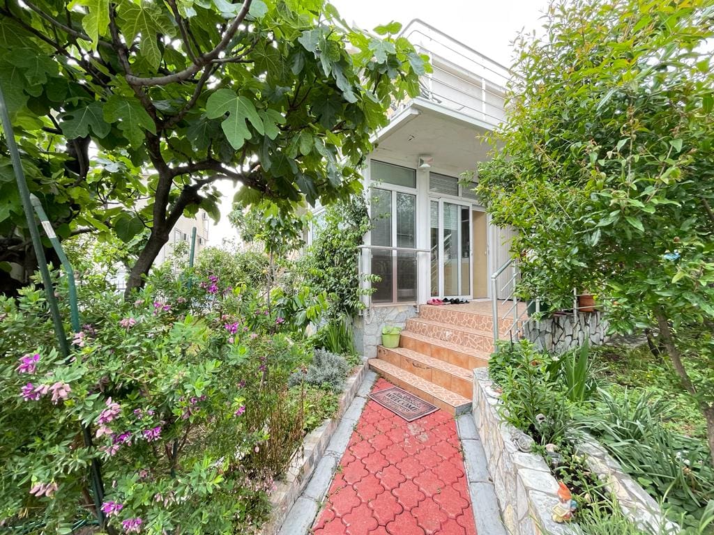Charmantes Haus in Susanj-Bar zu verkaufen — Montenegro