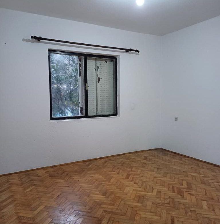 Spacious 3-Bedroom Apartment in Sutomore — Montenegro