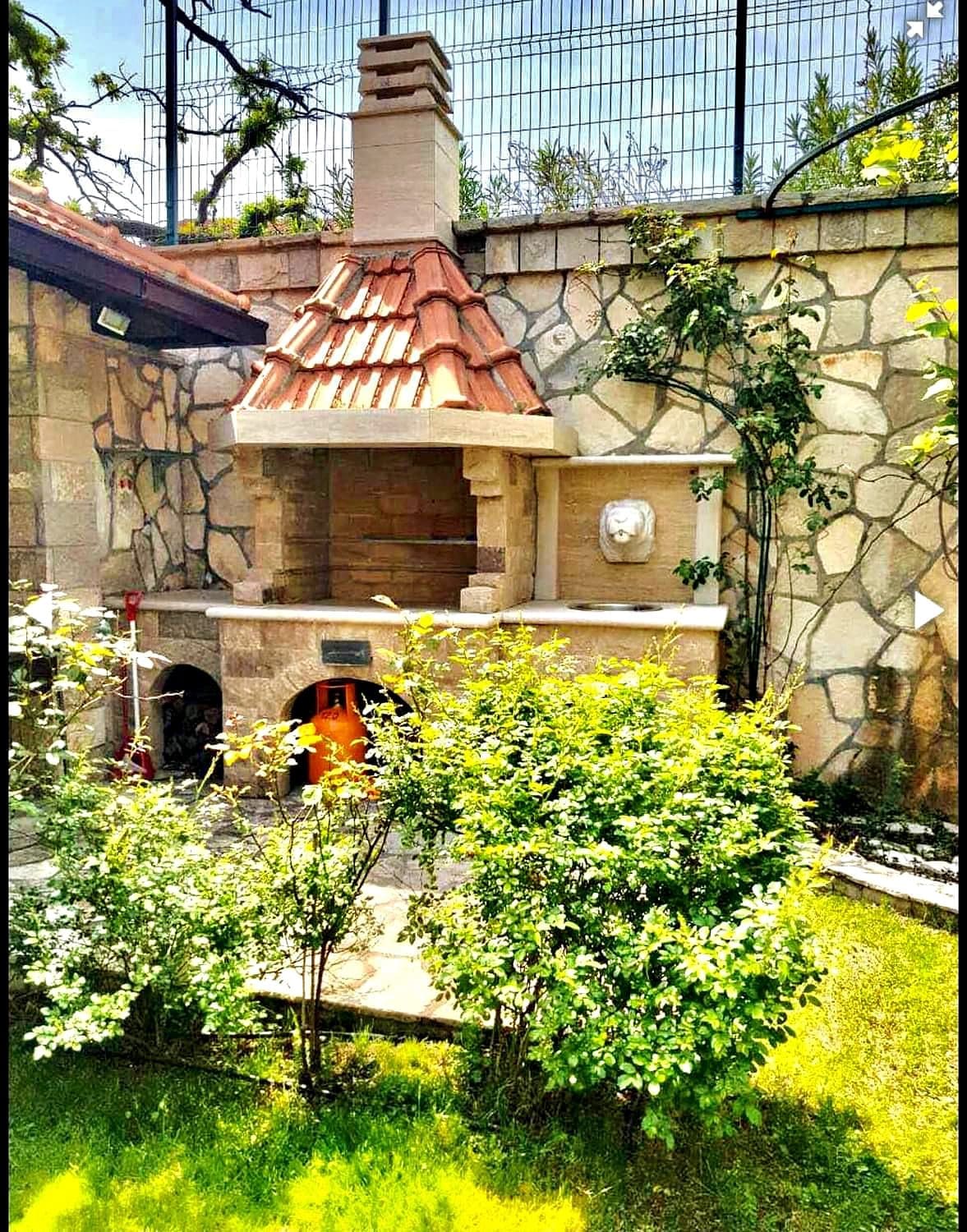 Bečići'de Satılık Lüks Villa — Karadağ