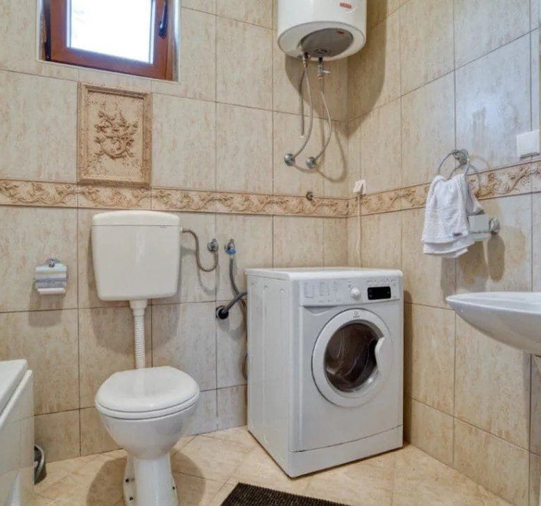 Petrovac'ta Havuzlu Lüks Villa — Karadağ