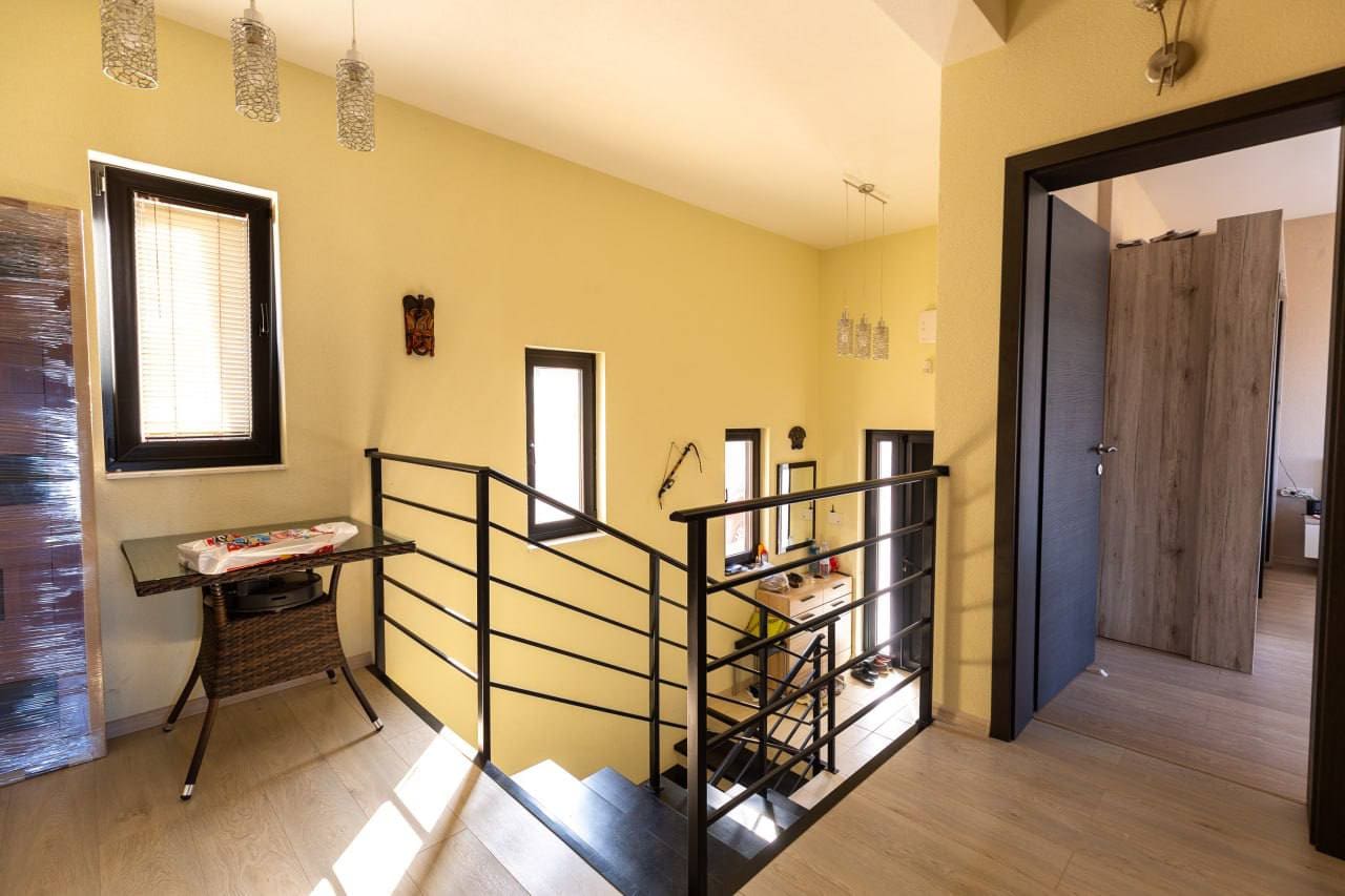 Elegant Residence in Tomba-Bar — Montenegro