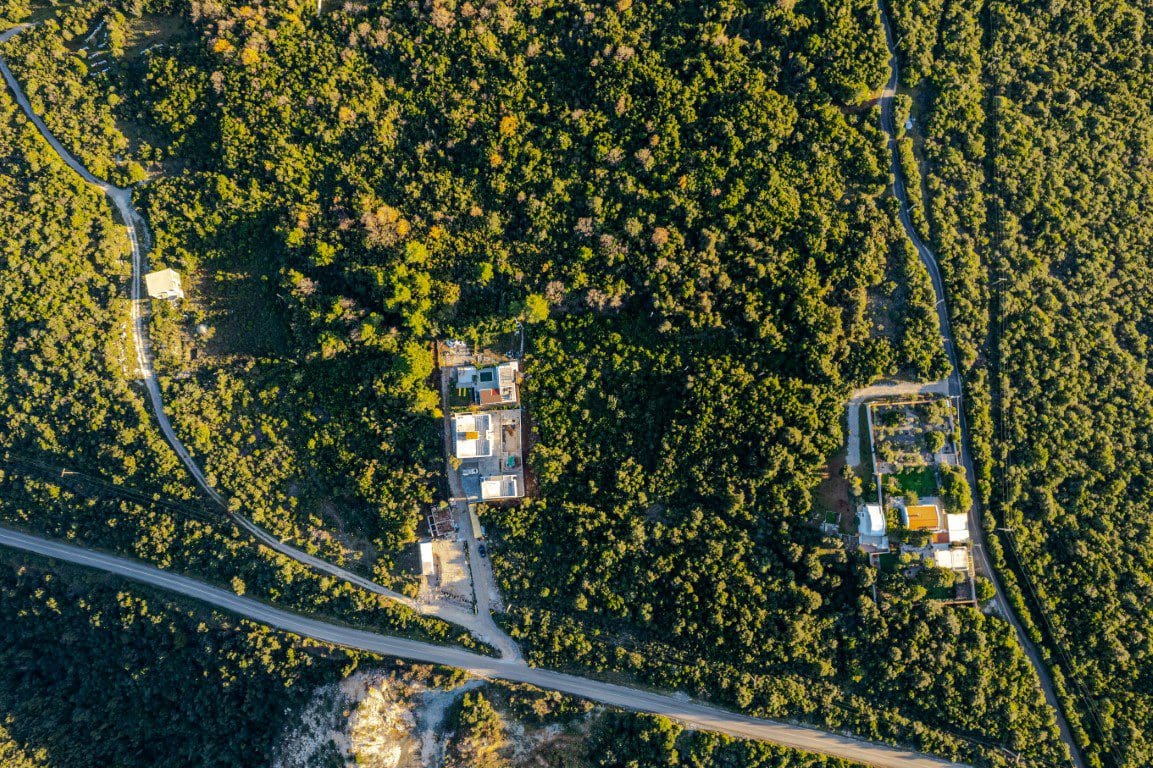 Three Stunning Villas with a Shared Pool — Montenegro