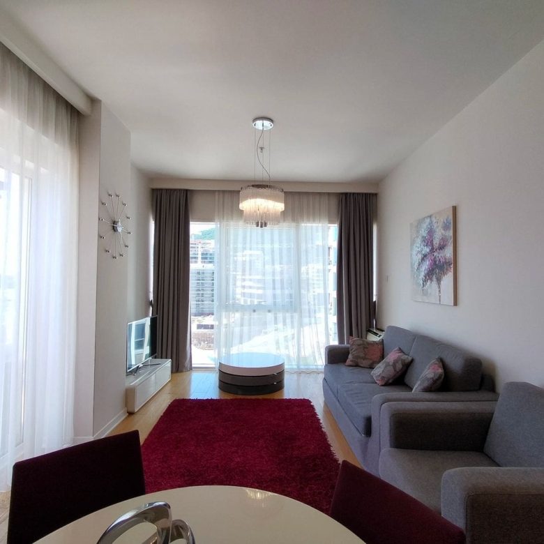 Captivating Apartment Awaits in Budva's Exclusive Tre Canne — Montenegro