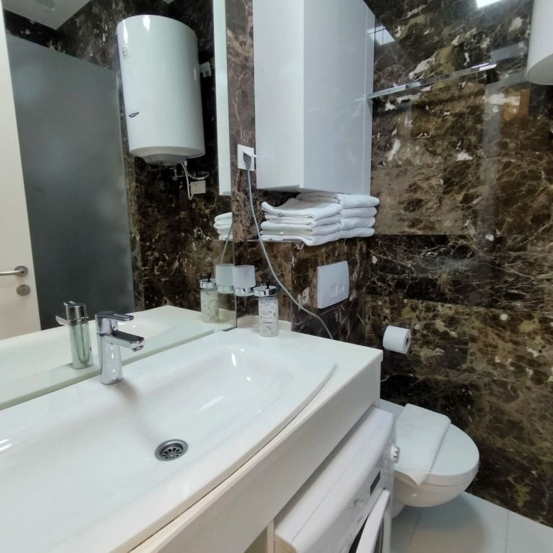 Captivating Apartment Awaits in Budva's Exclusive Tre Canne — Montenegro