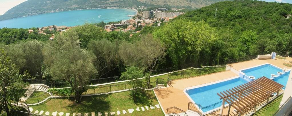 Furnished Apartment in a Residential Complex in Herceg Novi — Montenegro