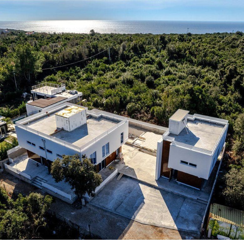 Three Stunning Villas with a Shared Pool — Montenegro