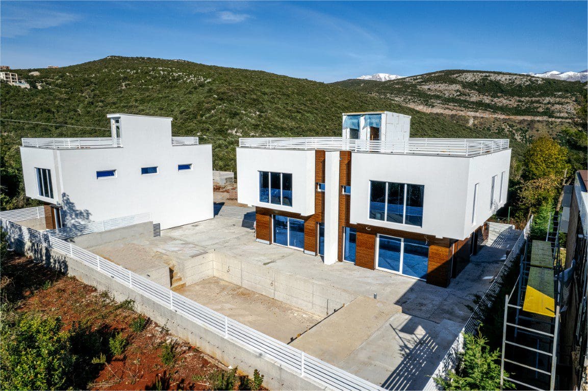 Three Stunning Villas with a Shared Pool — Montenegro