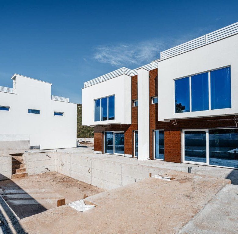Three Stunning Villas with a Shared Pool — Montenegro