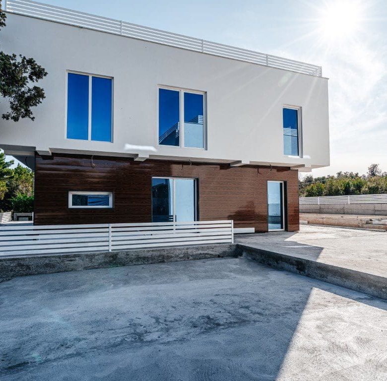 Three Stunning Villas with a Shared Pool — Montenegro