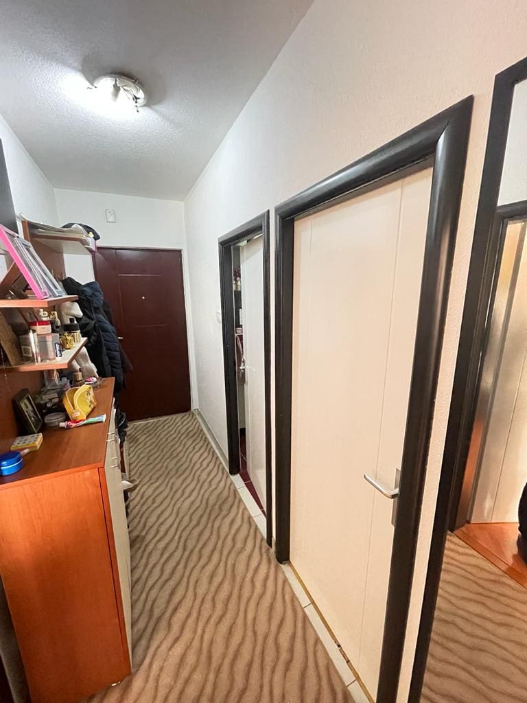 Nowoczesne miejskie życie w sercu Baru — Czarnogóra