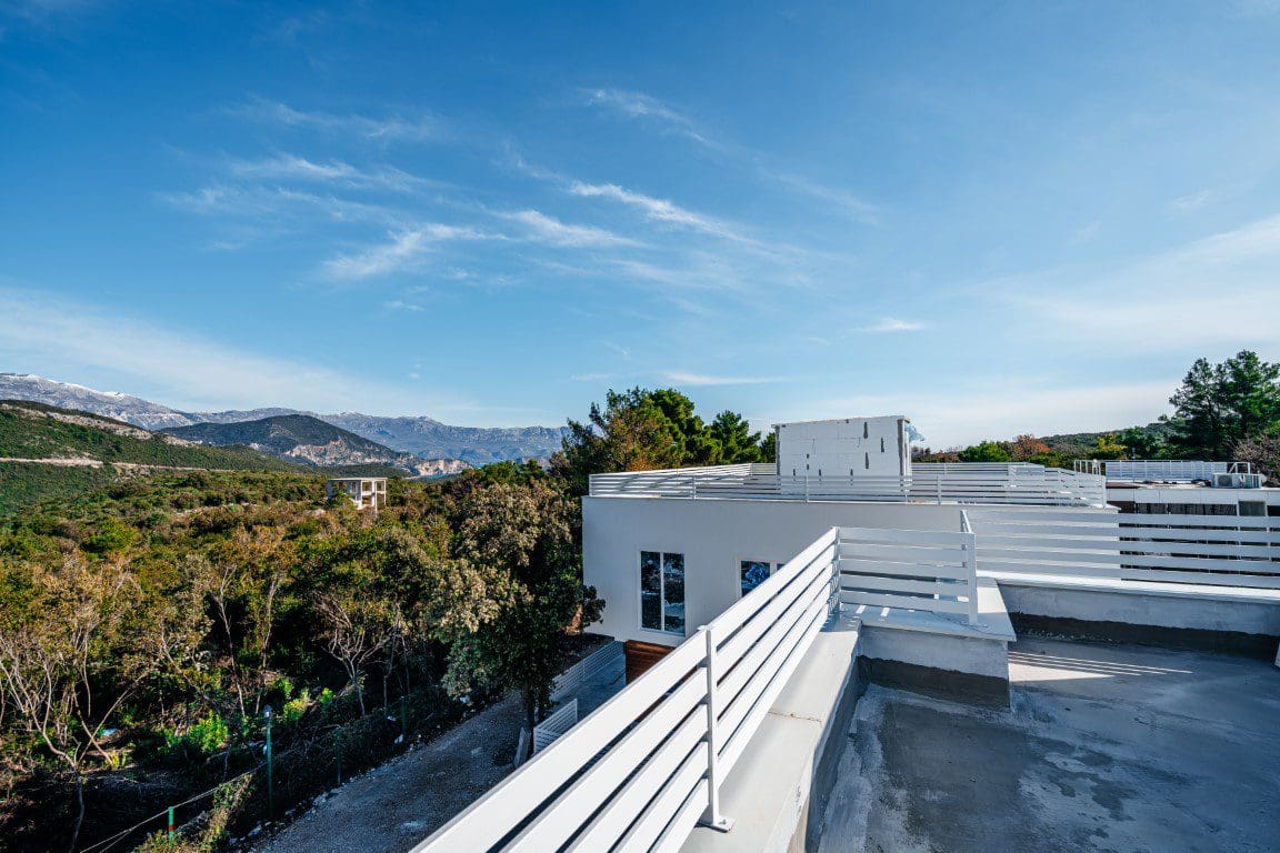 Three Stunning Villas with a Shared Pool — Montenegro