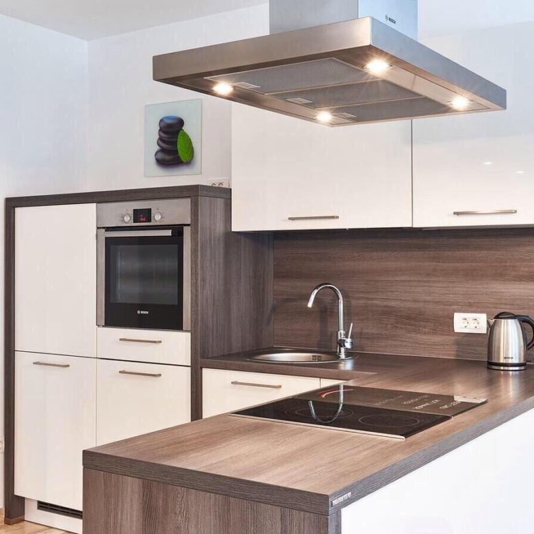 Captivating Sea View Apartment in Tre Canne-Budva — Montenegro