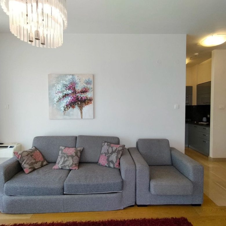 Captivating Apartment Awaits in Budva's Exclusive Tre Canne — Montenegro