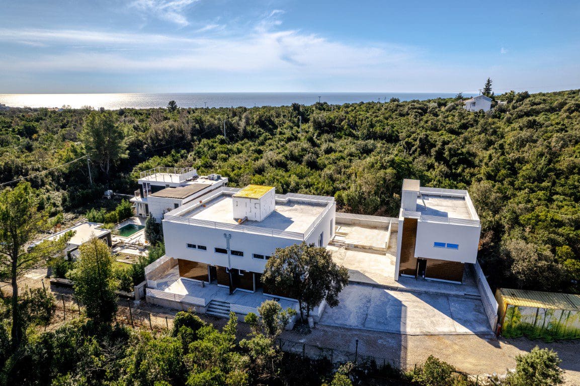 Three Stunning Villas with a Shared Pool — Montenegro