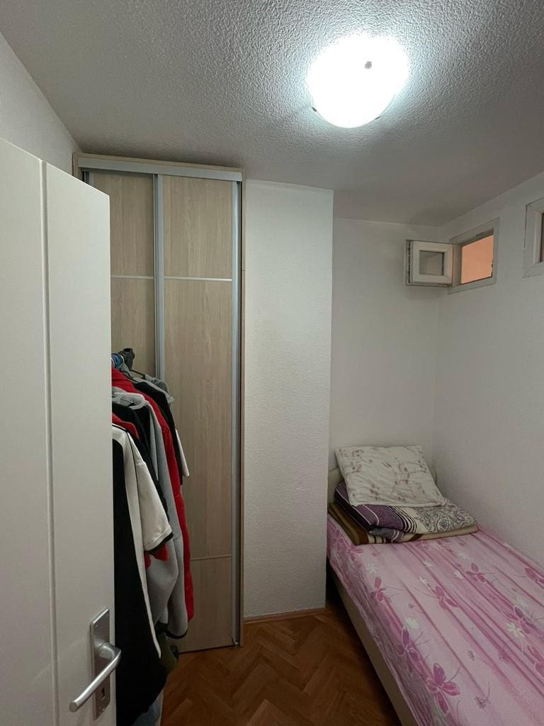 Nowoczesne miejskie życie w sercu Baru — Czarnogóra