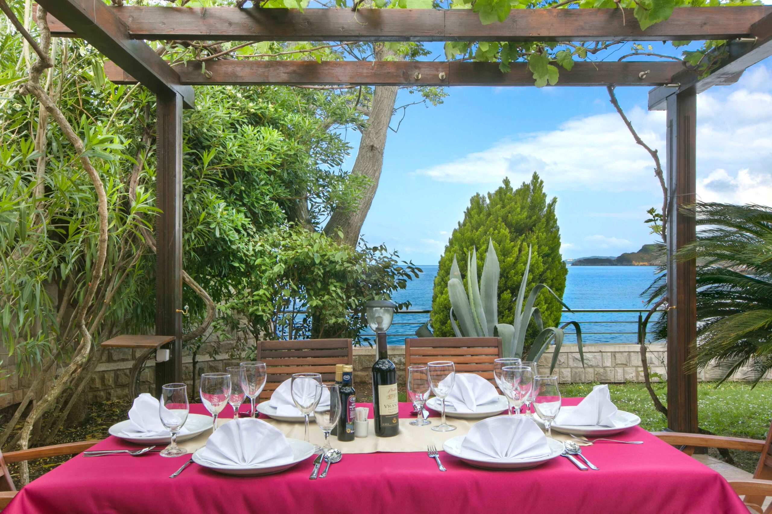 MREproperty (1) Own Your Slice of Paradise