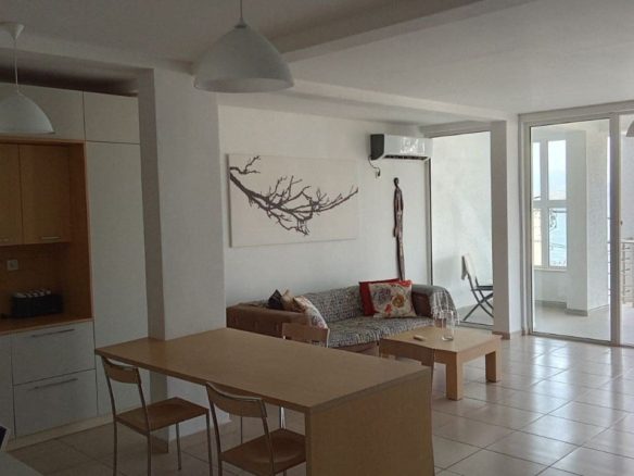 Apartman na crnogorskom primorju na prodaju