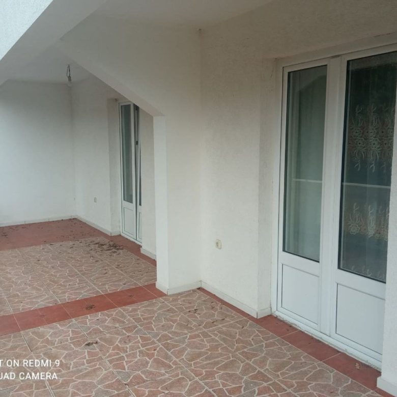 Günstige Wohnung in Montenegro zu verkaufen — Montenegro