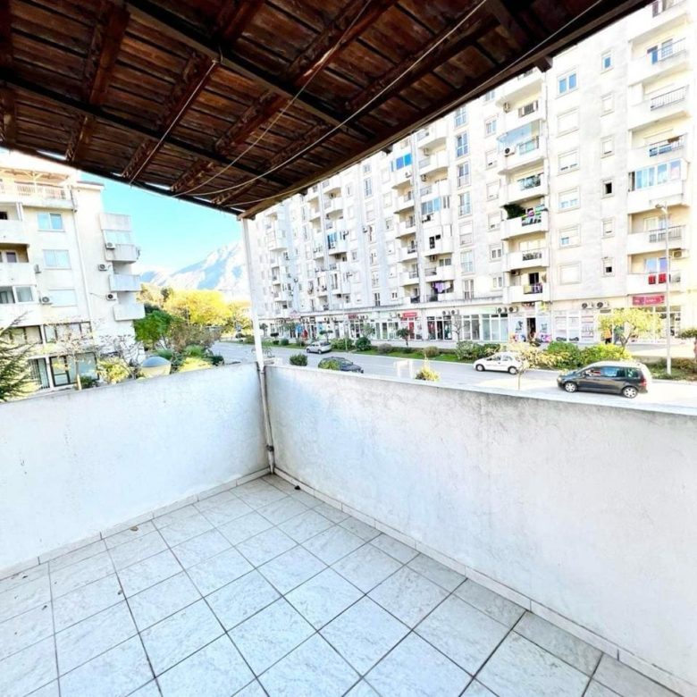 Karadağ Şehir Merkezinde Satılık Daire — Karadağ