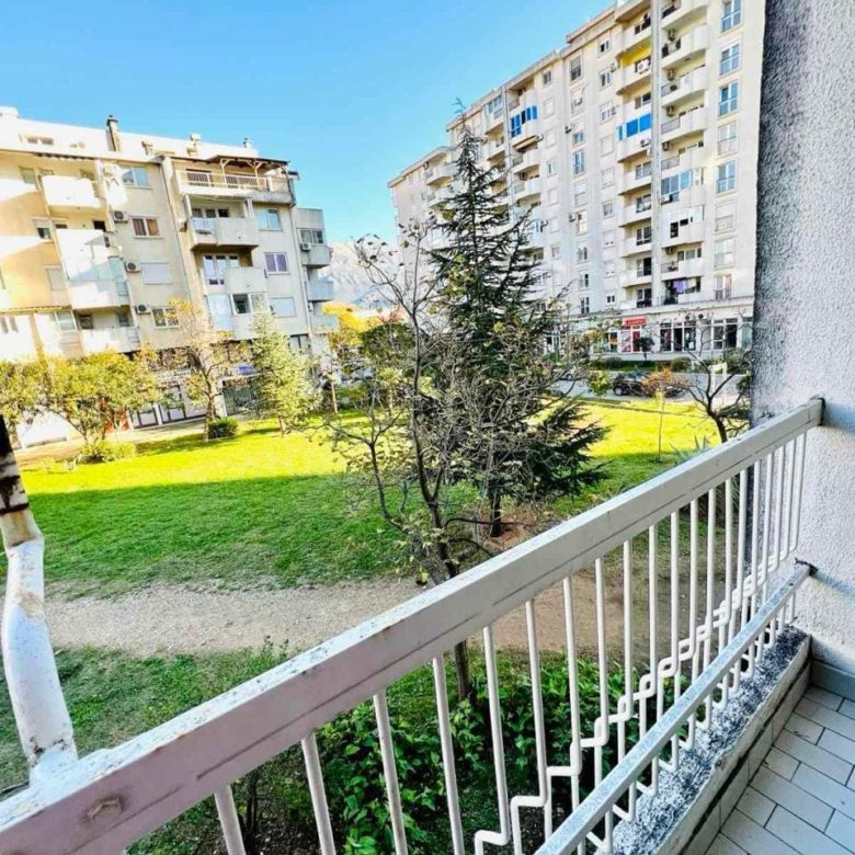 Karadağ Şehir Merkezinde Satılık Daire — Karadağ