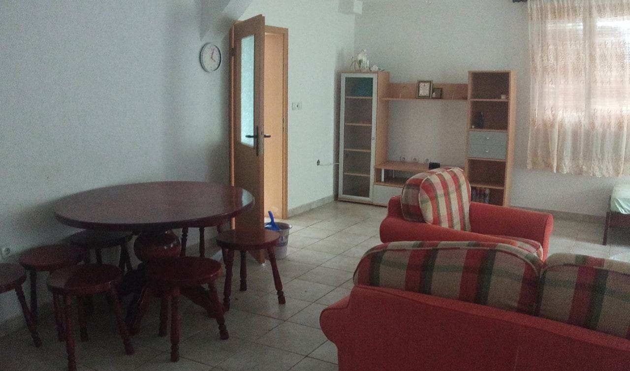 Günstige Wohnung in Montenegro zu verkaufen — Montenegro