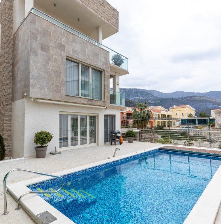 Montenegro-Luxury Villa Oasis with Pool in Becici | Sea View