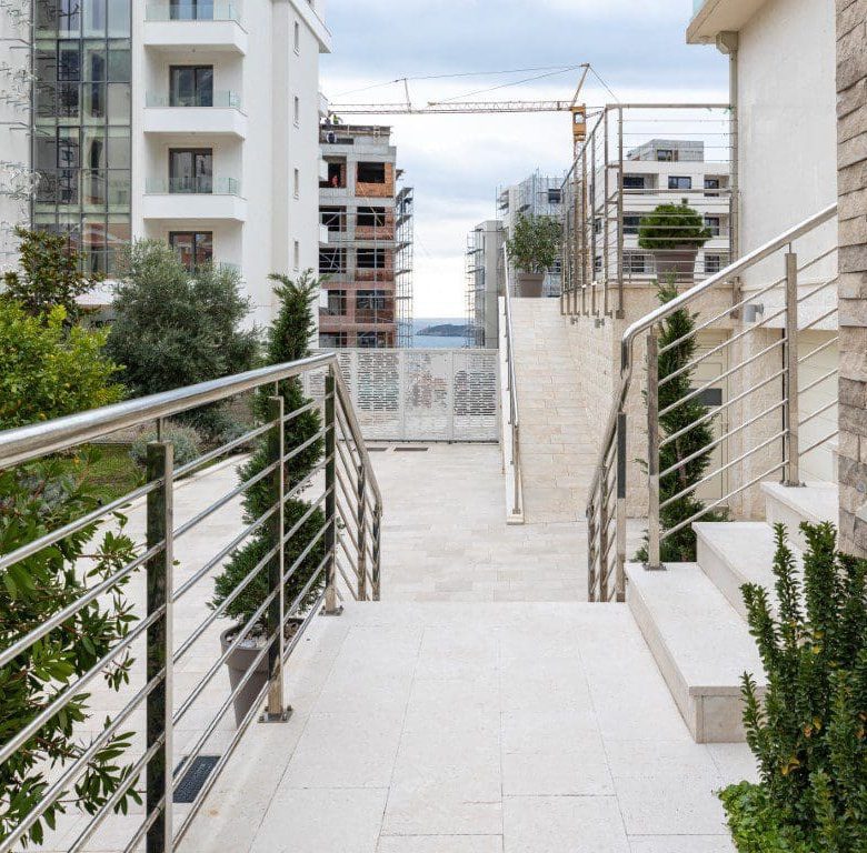 Montenegro-Luxury Villa Oasis with Pool in Becici | Sea View — Montenegro