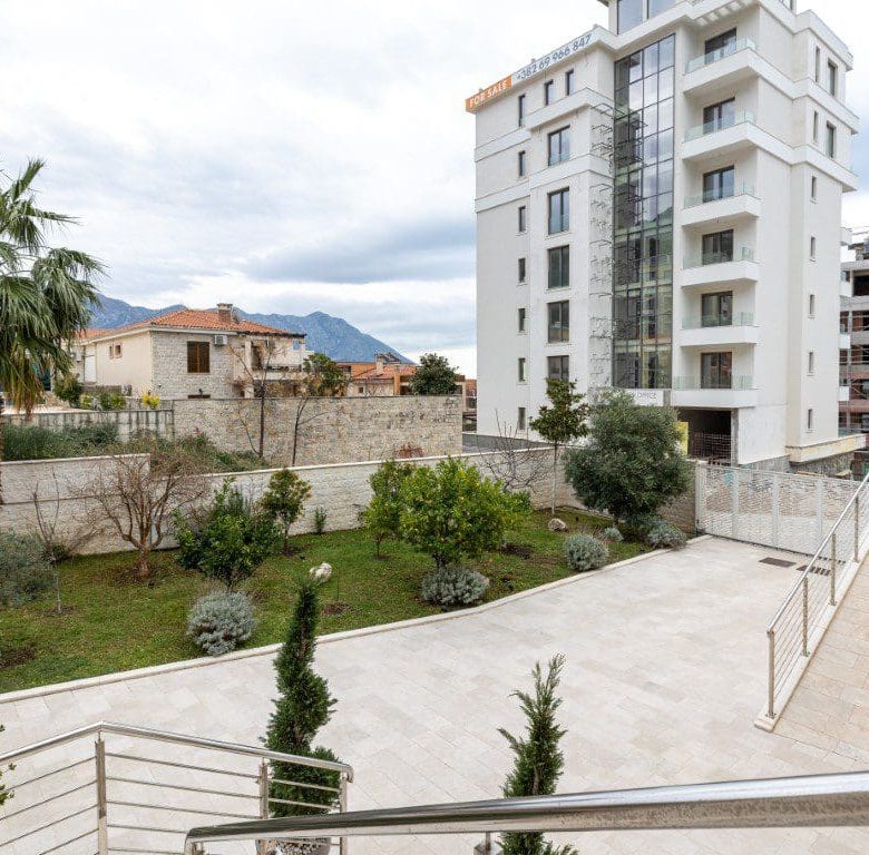Montenegro-Luxury Villa Oasis with Pool in Becici | Sea View — Montenegro