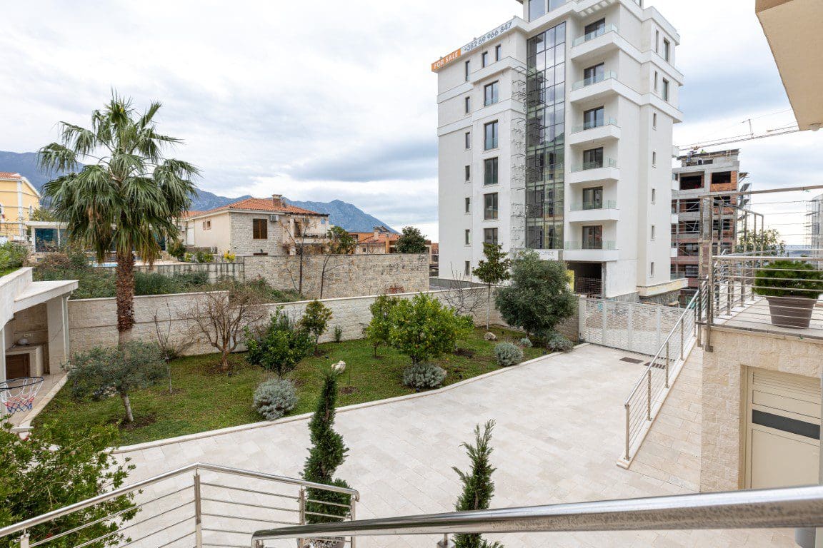 Montenegro-Luxury Villa Oasis with Pool in Becici | Sea View — Montenegro