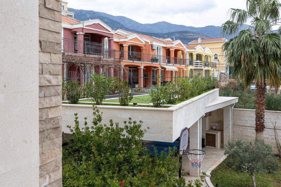 Montenegro-Luxury Villa Oasis with Pool in Becici | Sea View — Montenegro