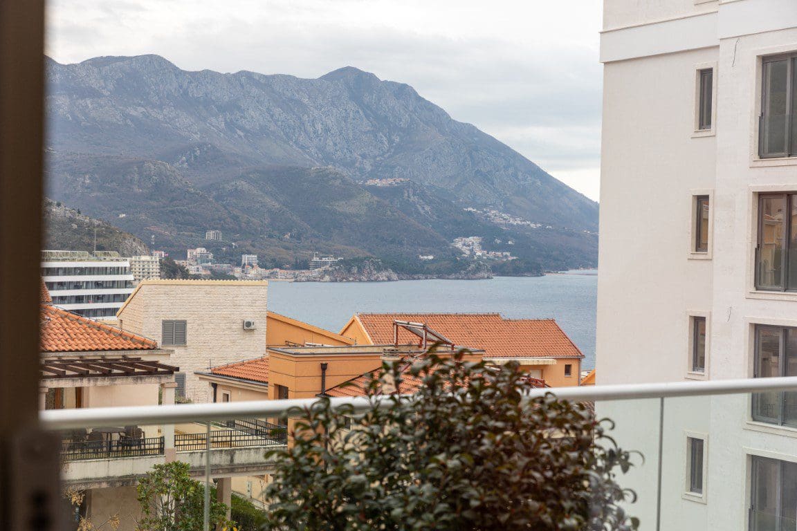 Montenegro-Luxury Villa Oasis with Pool in Becici | Sea View — Montenegro