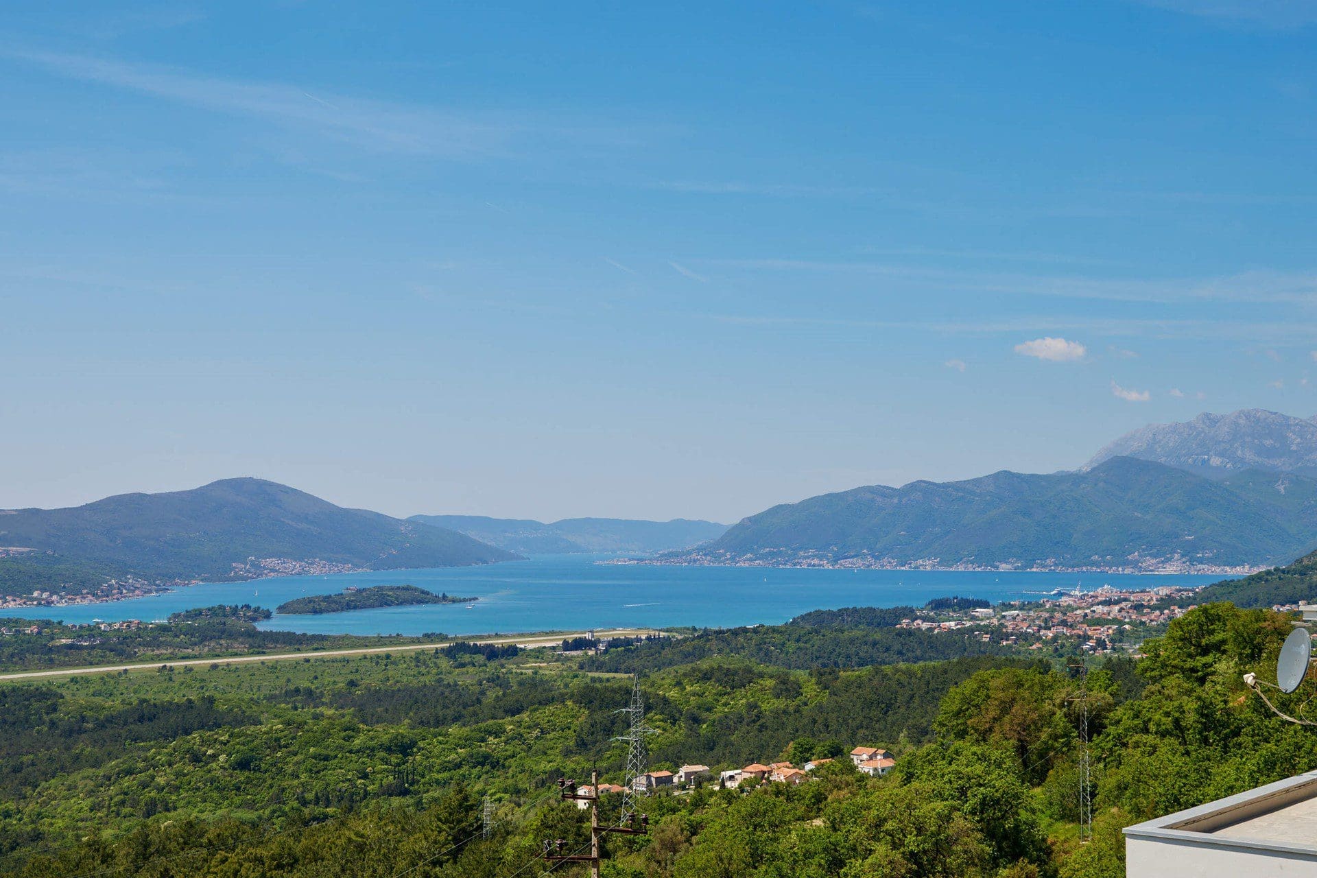 Luxurious Villa with Panoramic Views in Tivat — Montenegro