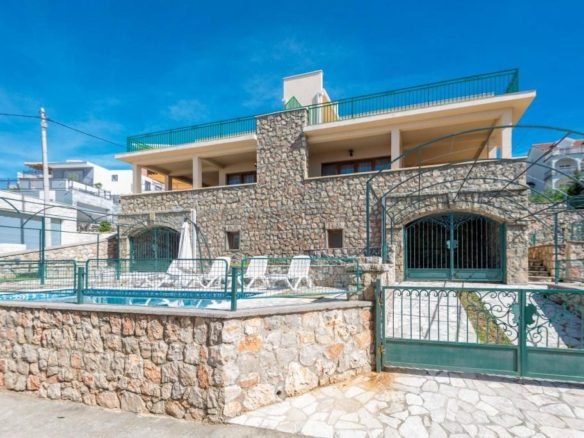 Villa zum Verkauf in Krimovica‑Kotor