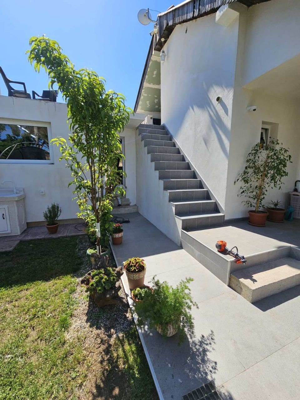 2-Bedroom House for Sale in Dobra Voda, Montenegro