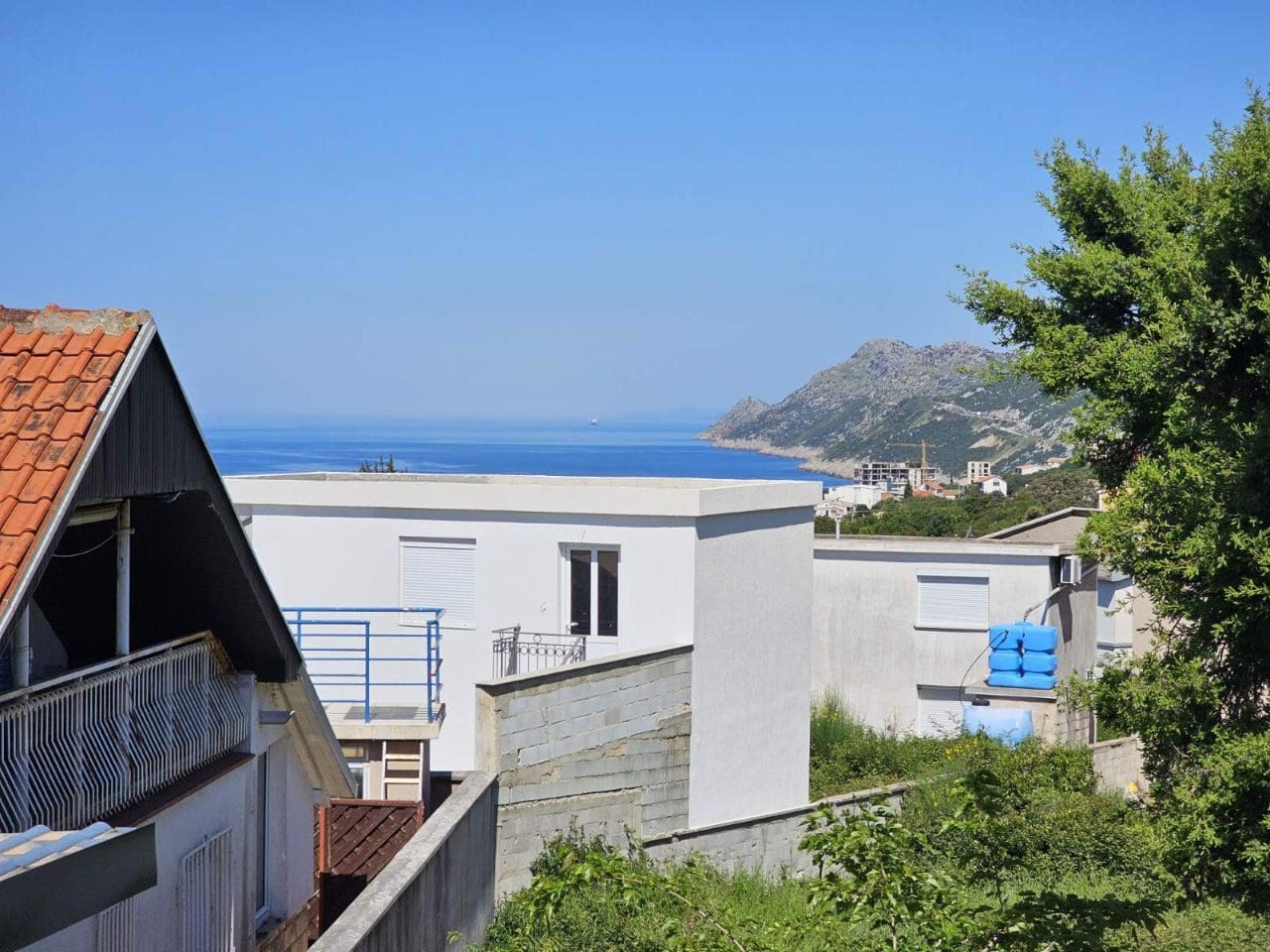 2-Bedroom House for Sale in Dobra Voda, Montenegro