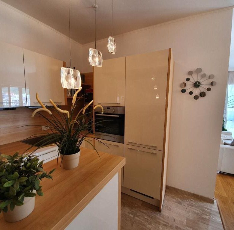 Exquisite 3-Bedroom Apartment at Tre Canne — Montenegro