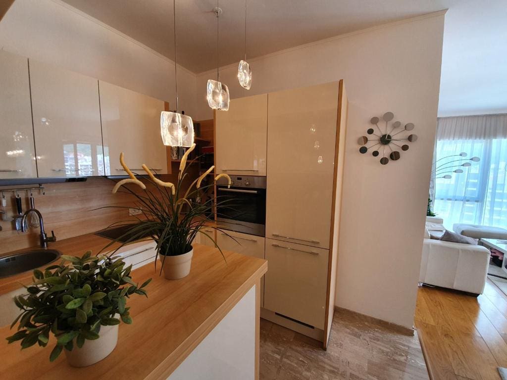 Exquisite 3-Bedroom Apartment at Tre Canne — Montenegro