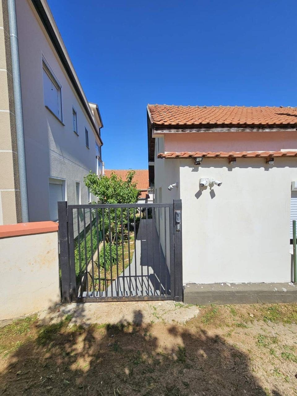 2-Bedroom House for Sale in Dobra Voda, Montenegro